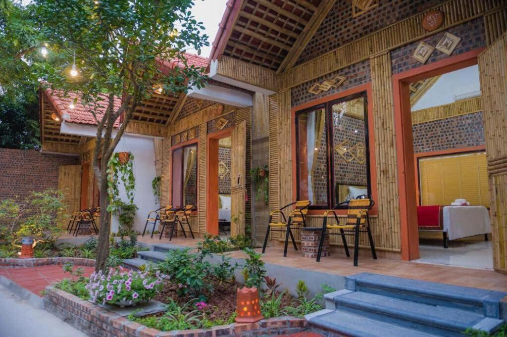 Truong Son Luxury Homestay Нин Бин Екстериор снимка