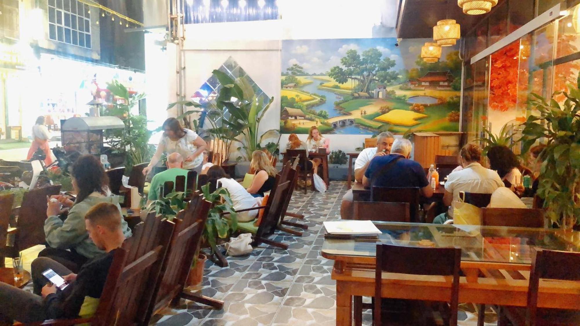 Truong Son Luxury Homestay Нин Бин Екстериор снимка