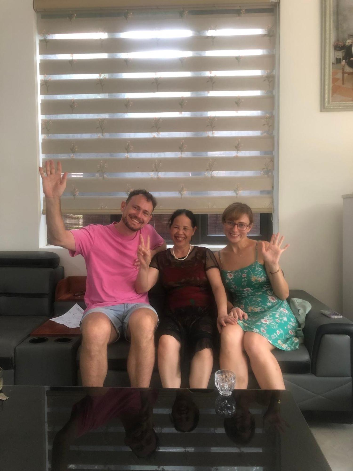 Truong Son Luxury Homestay Нин Бин Екстериор снимка