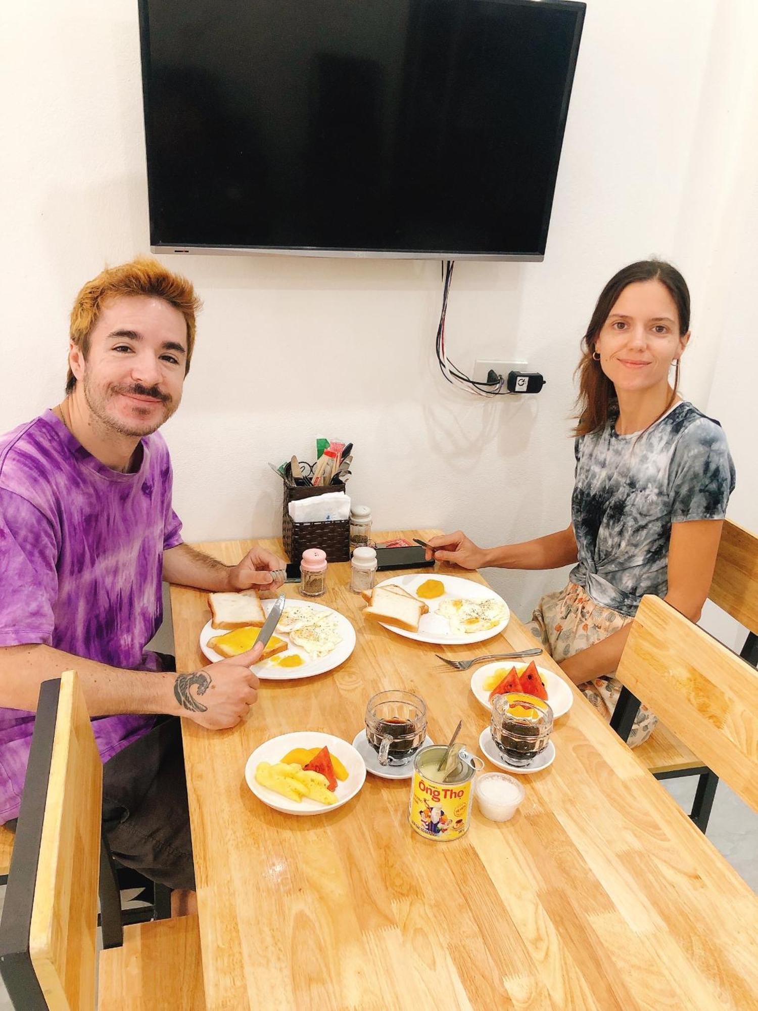 Truong Son Luxury Homestay Нин Бин Екстериор снимка